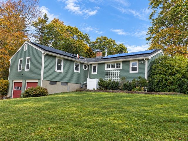24 Chestnut Street, Grafton, MA 01519