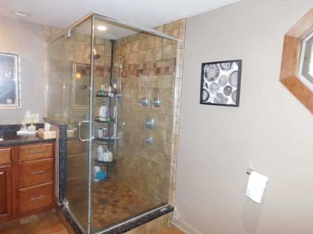24 Chestnut Street, Grafton, MA 01519