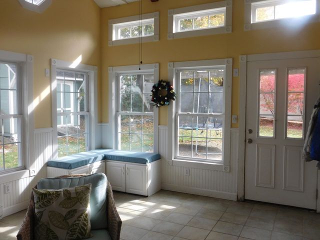 24 Chestnut Street, Grafton, MA 01519