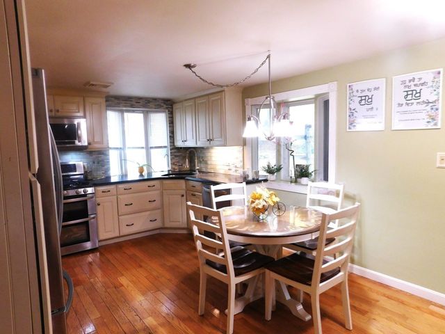 24 Chestnut Street, Grafton, MA 01519