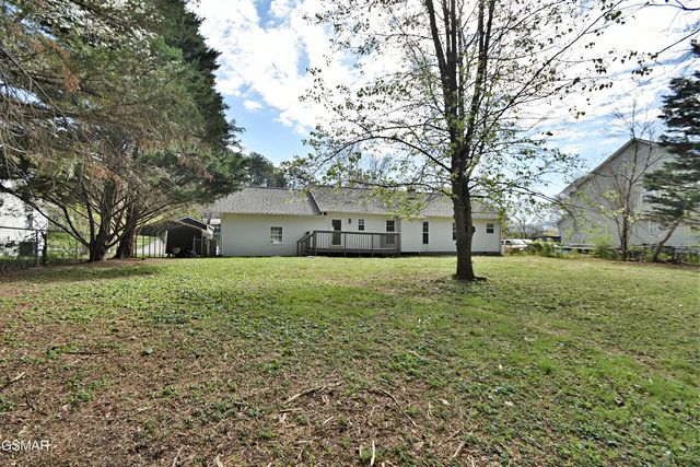 2913 Village Lane, Sevierville, TN 37862