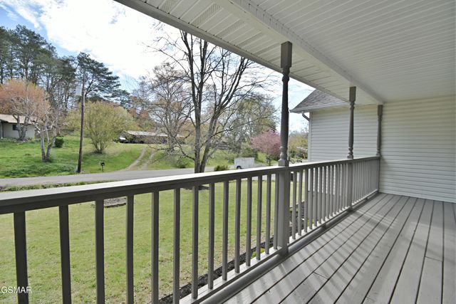 2913 Village Lane, Sevierville, TN 37862