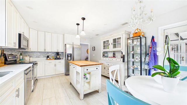 5909 BITTERWOOD COURT, Tampa, FL 33625