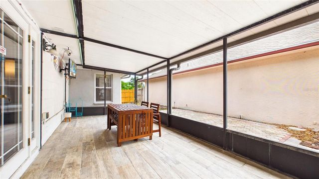 5909 BITTERWOOD COURT, Tampa, FL 33625