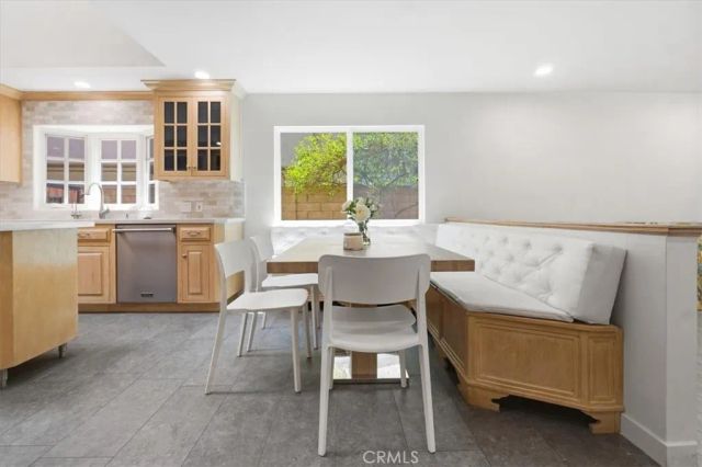 5047 Orrville Avenue, Woodland Hills, CA 91367