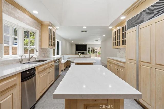 5047 Orrville Avenue, Woodland Hills, CA 91367