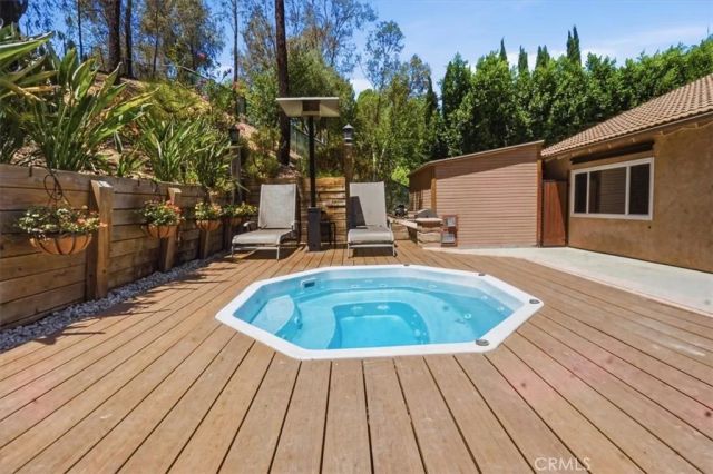 5047 Orrville Avenue, Woodland Hills, CA 91367