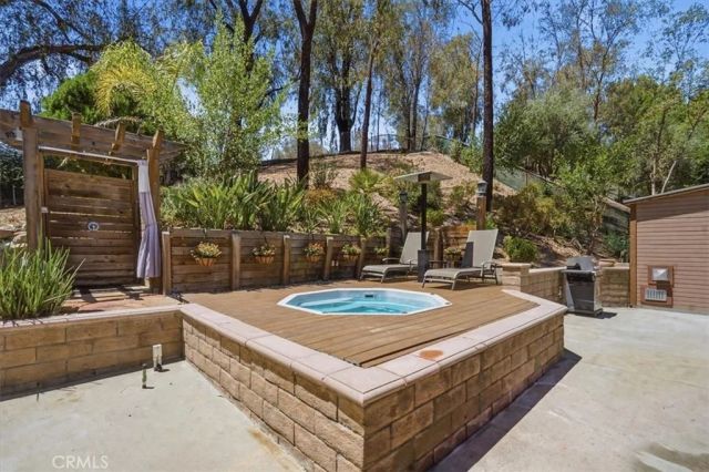 5047 Orrville Avenue, Woodland Hills, CA 91367