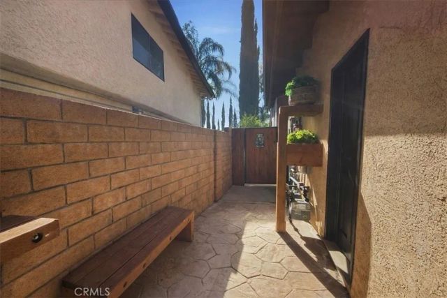 5047 Orrville Avenue, Woodland Hills, CA 91367
