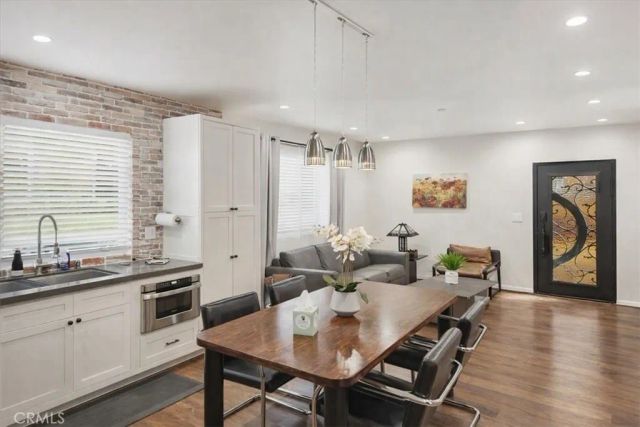 5047 Orrville Avenue, Woodland Hills, CA 91367