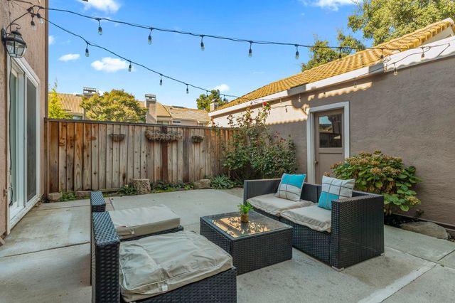 3833 Burton Cmn, Fremont, CA 94536