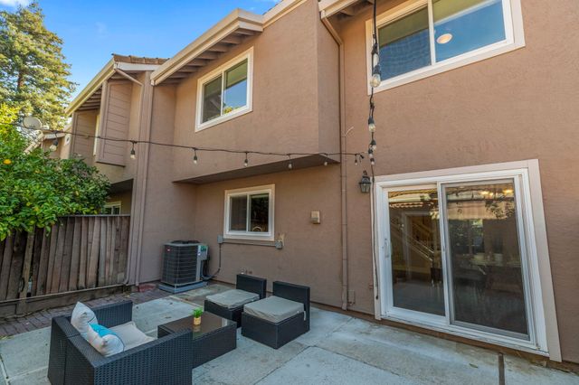 3833 Burton Cmn, Fremont, CA 94536