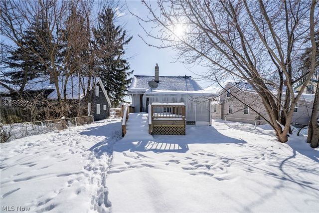 17005 Mapleboro Avenue, Maple Heights, OH 44137