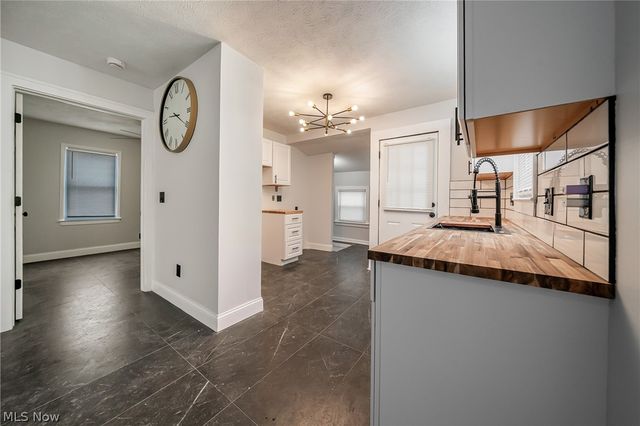 17005 Mapleboro Avenue, Maple Heights, OH 44137