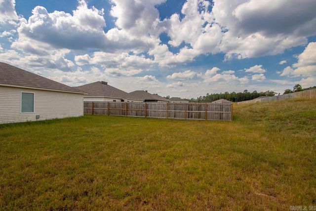 13040 River Creek Lane, Hensley, AR 72065