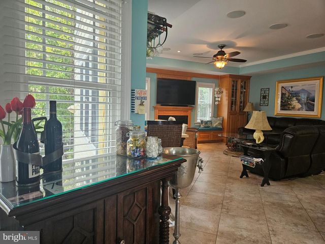 10 E 34TH, Long Beach Township, NJ 08008