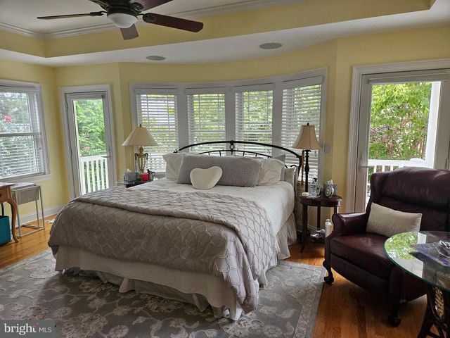 10 E 34TH, Long Beach Township, NJ 08008