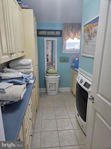 10 E 34TH, Long Beach Township, NJ 08008