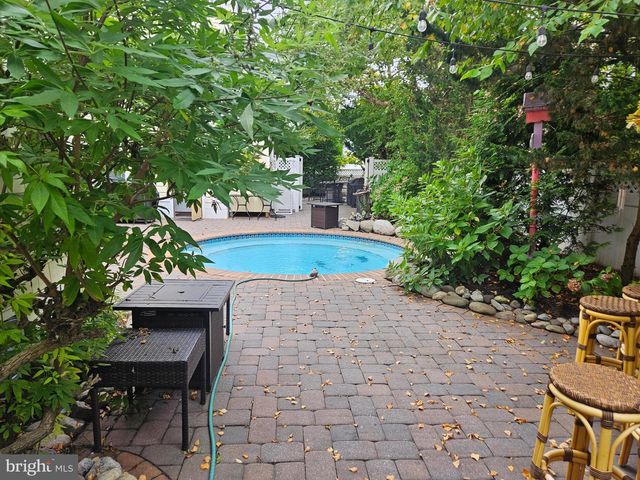 10 E 34TH, Long Beach Township, NJ 08008