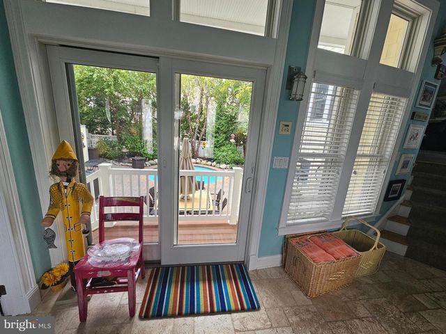 10 E 34TH, Long Beach Township, NJ 08008