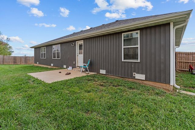 2122 N 21st Street, Ozark, MO 65721