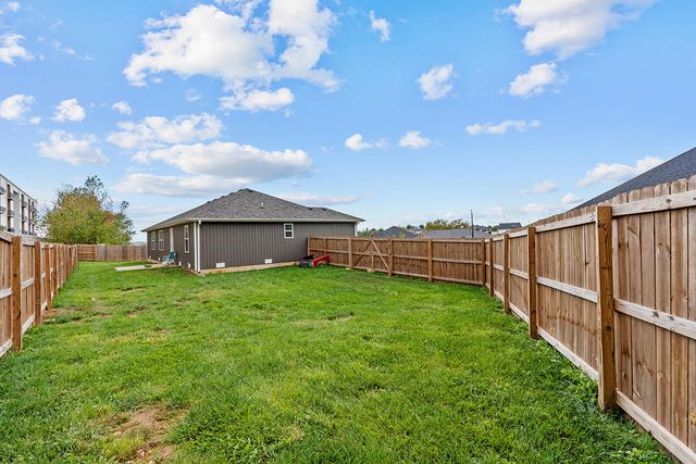 2122 N 21st Street, Ozark, MO 65721