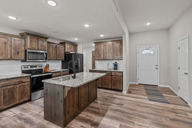 2122 N 21st Street, Ozark, MO 65721