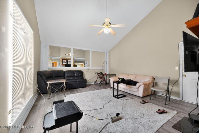 6450 SIERRA Drive, Jacksonville, FL 32244