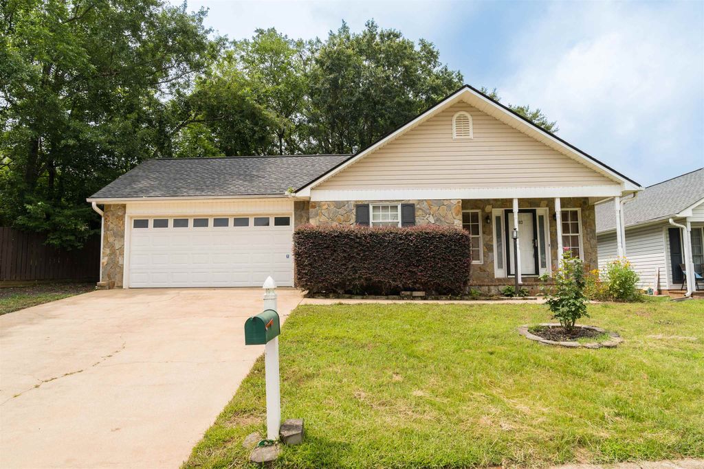 403 Brianna Drive, Boiling Springs, SC 29316