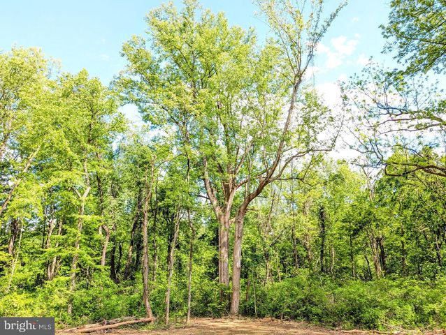 3964 HIDDEN VALLEY LN, Linden, VA 22642