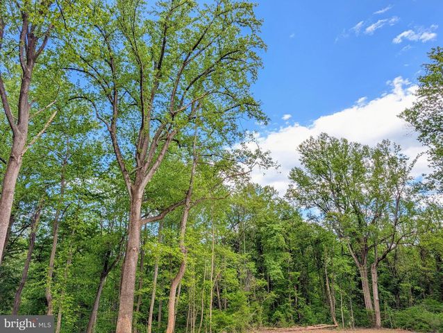 3964 HIDDEN VALLEY LN, Linden, VA 22642