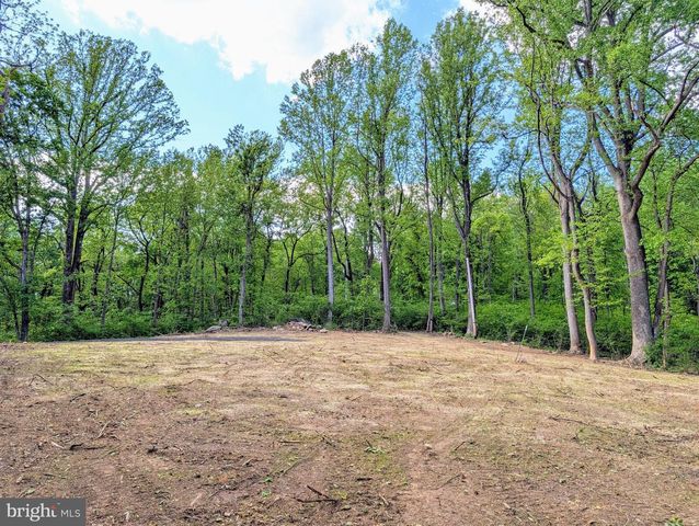 3964 HIDDEN VALLEY LN, Linden, VA 22642
