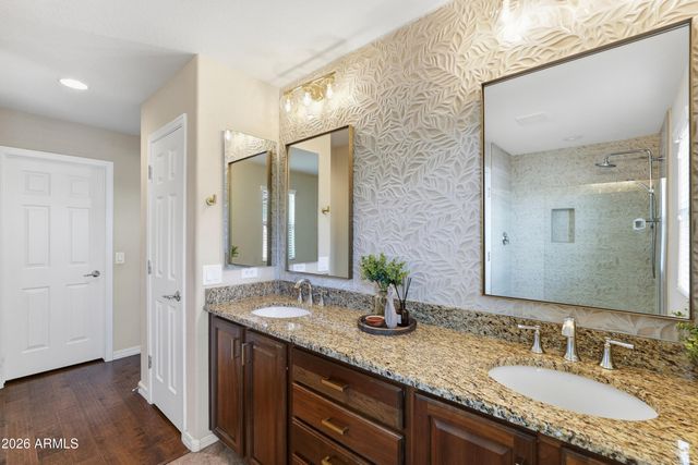 3653 E ZACHARY Drive, Phoenix, AZ 85050