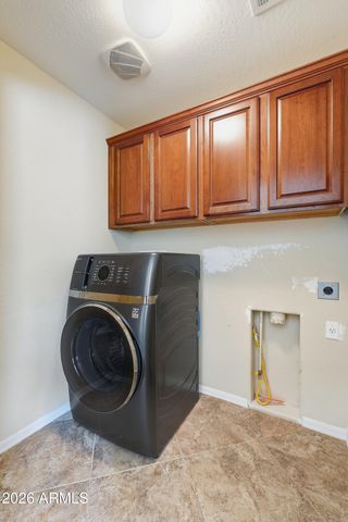 3653 E ZACHARY Drive, Phoenix, AZ 85050