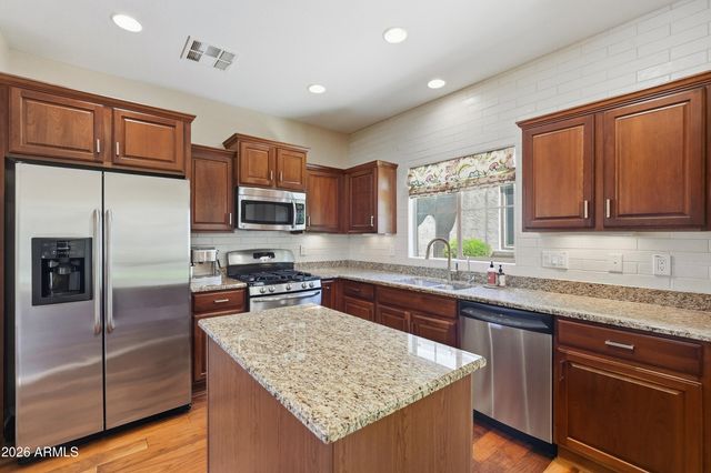 3653 E ZACHARY Drive, Phoenix, AZ 85050