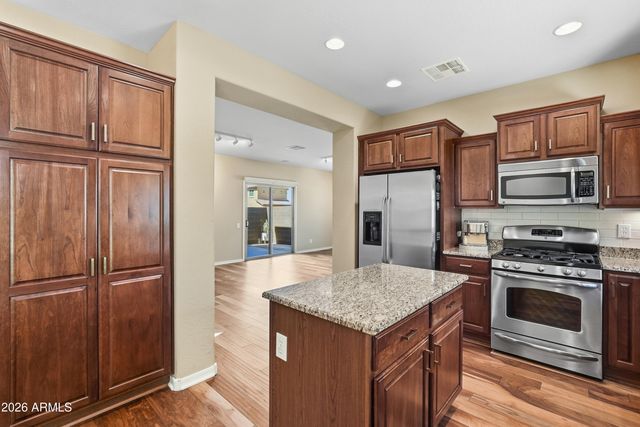 3653 E ZACHARY Drive, Phoenix, AZ 85050