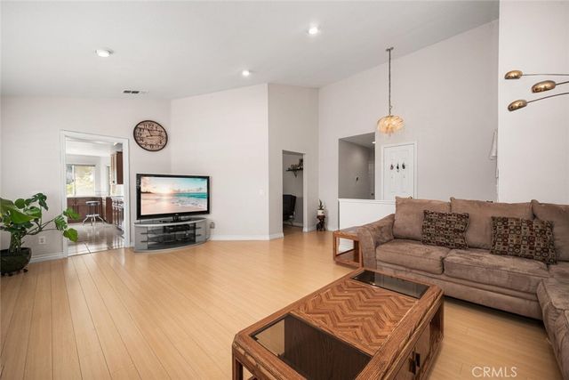 13402 Wentworth Street, Arleta, CA 91331