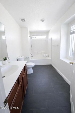 28318 Millbrook Place, Castaic, CA 91384