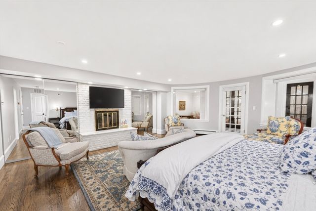 414 Beacon Street 5, Boston, MA 02115