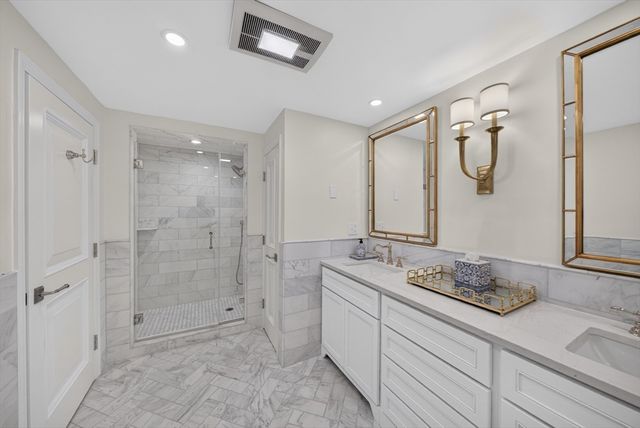 414 Beacon Street 5, Boston, MA 02115