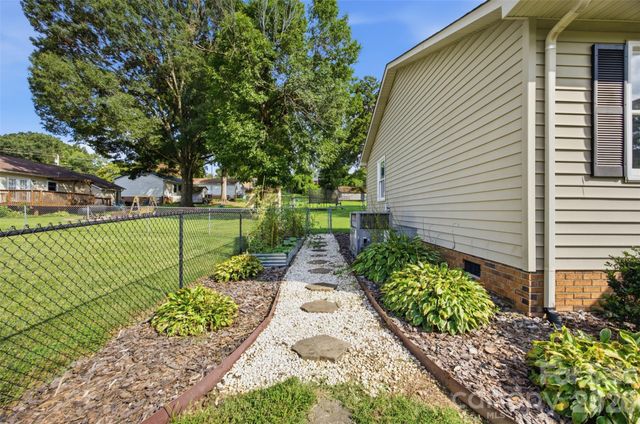 165 Obrien Place SW, Concord, NC 28025