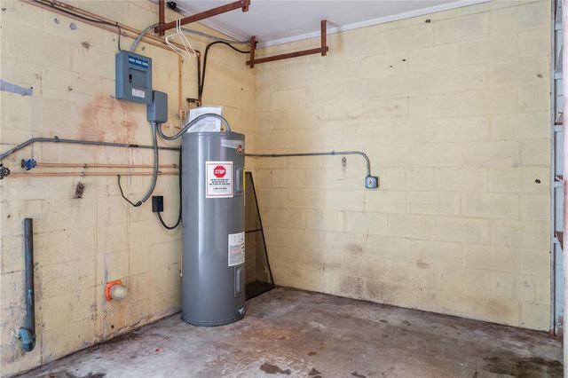 330 DAKOTA AVENUE, St Cloud, FL 34769