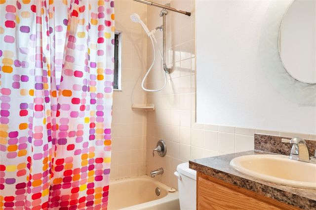 330 DAKOTA AVENUE, St Cloud, FL 34769