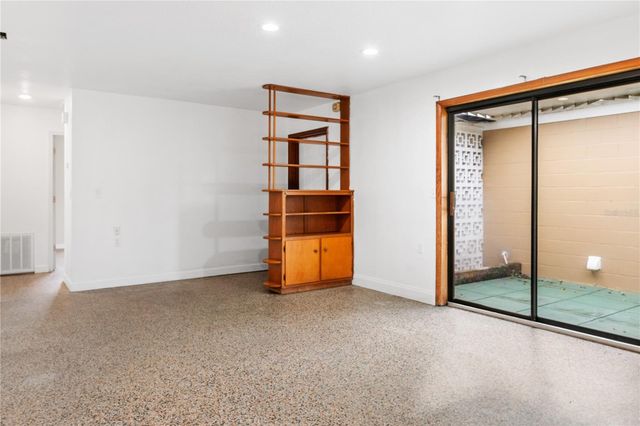 330 DAKOTA AVENUE, St Cloud, FL 34769