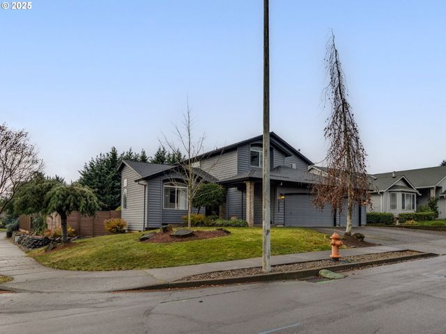 19585 GLENVIEW Ct, Oregon City, OR 97045