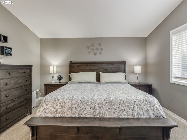 19585 GLENVIEW Ct, Oregon City, OR 97045