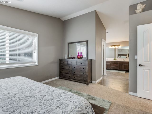 19585 GLENVIEW Ct, Oregon City, OR 97045