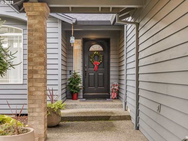 19585 GLENVIEW Ct, Oregon City, OR 97045