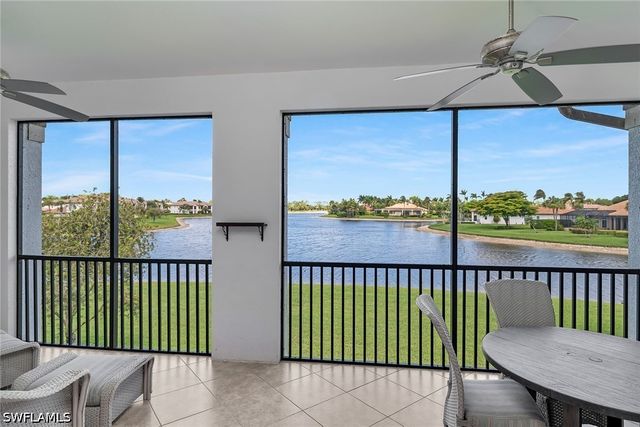 8065 Players Cove DR 202, Naples, FL 34113