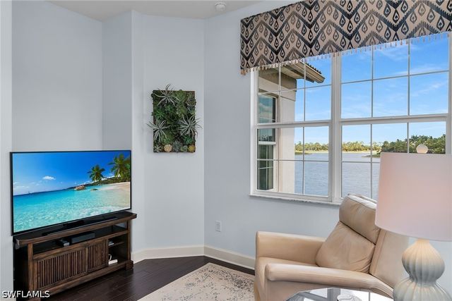 8065 Players Cove DR 202, Naples, FL 34113